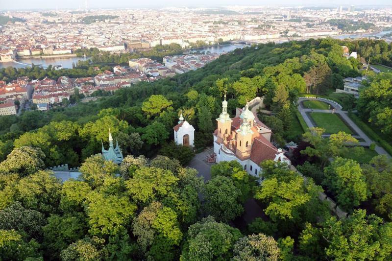 Flat 18 Minutes From Vaclavske Namesti Praag Buitenkant foto